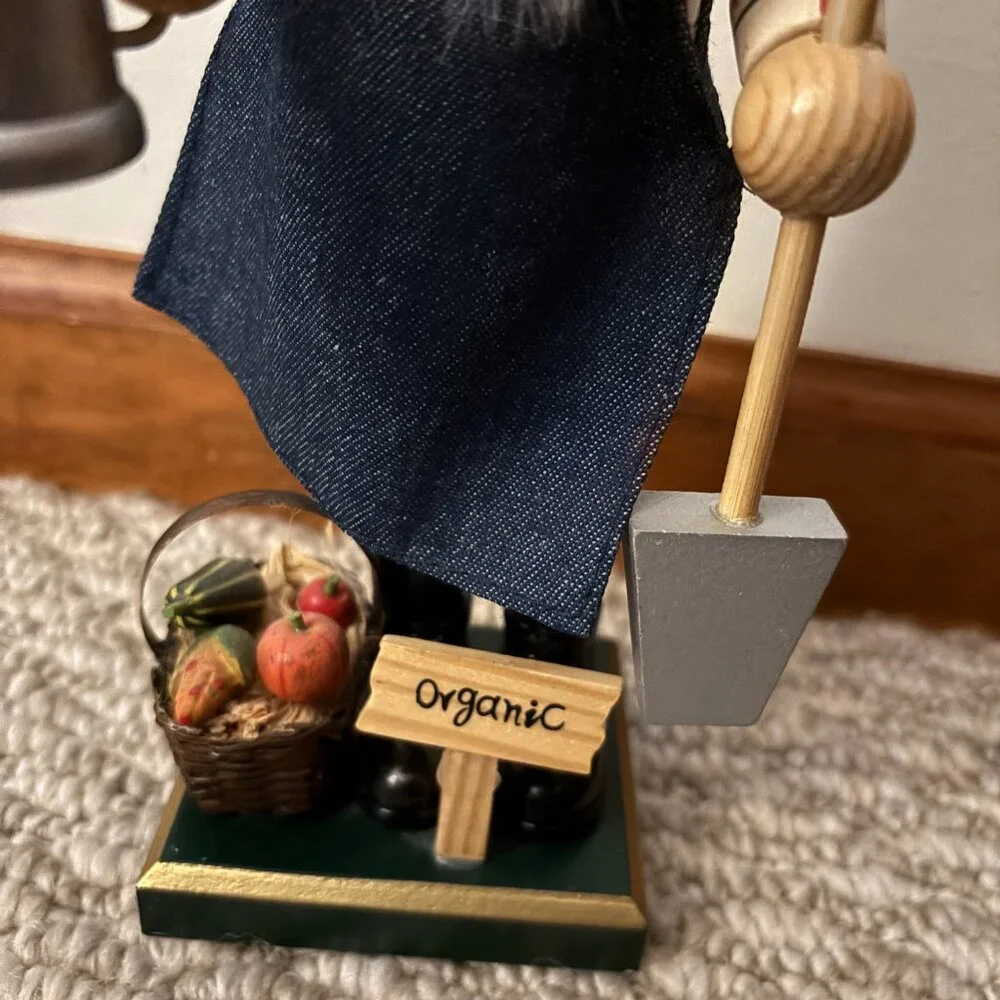 Nutcracker. Organic Framer picking crops. Just adorable. - Picture 4 of 8